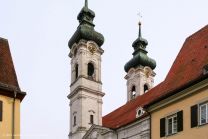 die zwei Glockentürme der Klosterkirche
