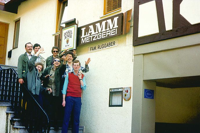 Bei allen herscht total gute Laune nach dem lammfrommen Fress- und Saufgelage