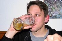 OWA-Jungfuchs Florian bei Ausübung seiner Trinkfestigkeit