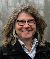 © 2016 Hartmut Schneider