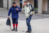 Rudis Angebot steht: Wilsch au a'male von meim Leberkäs probiera?