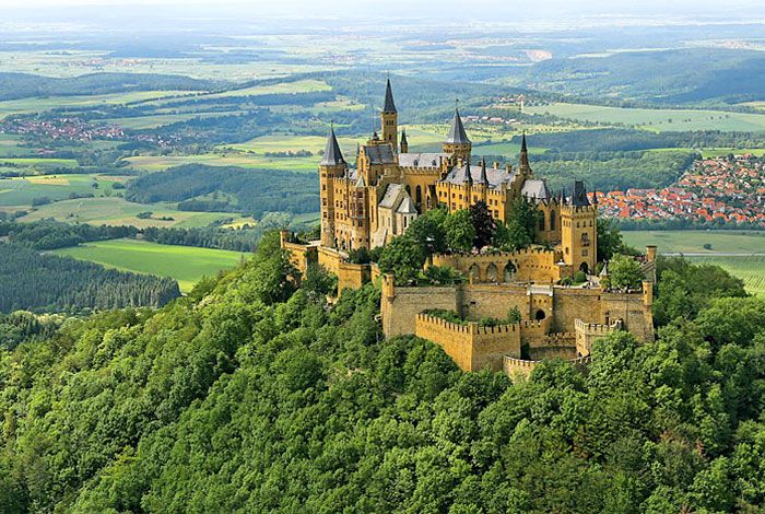 pc4-hs005_burg-hohenzollern_700x470